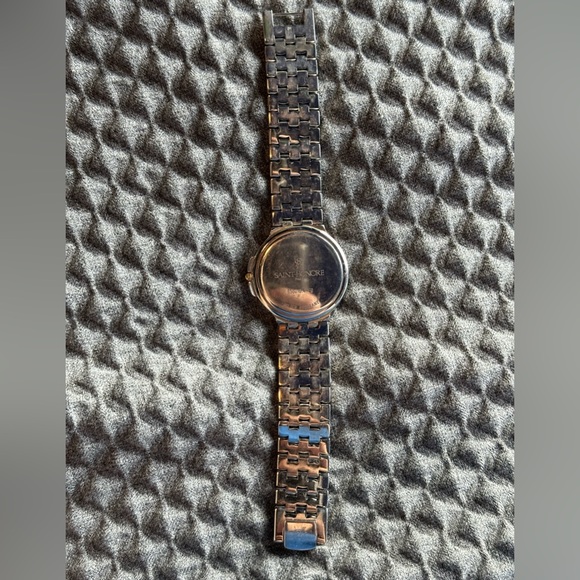 Dress watch Saint honoré Paris watch needa battery - Picture 4 of 6